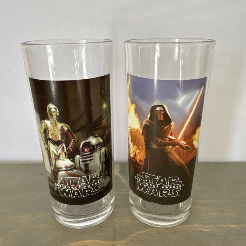 Star Wars The Force Awaken Glasses- Kylo REN & C3P0 BB8 R2D2 10OZ- Set Of 2 EUC